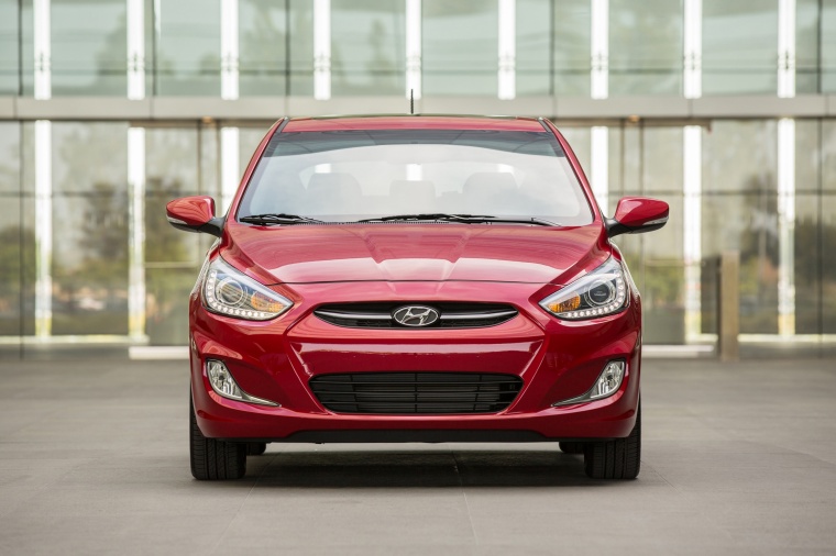 2015 Hyundai Accent Hatchback Picture