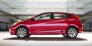 2015 Hyundai Accent Pictures