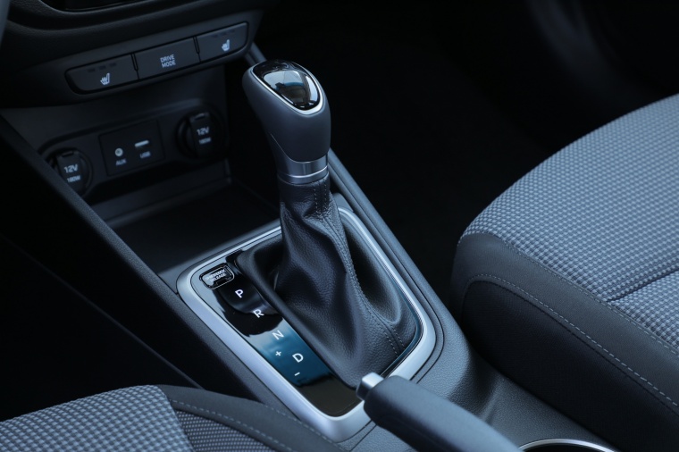 2018 Hyundai Accent Sedan Manual Gear Lever Picture