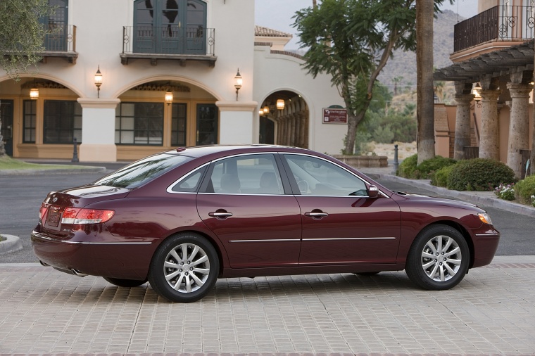 2010 Hyundai Azera Limited Picture