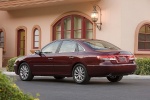 Picture of 2010 Hyundai Azera Limited in Crimson Red Pearl Mica