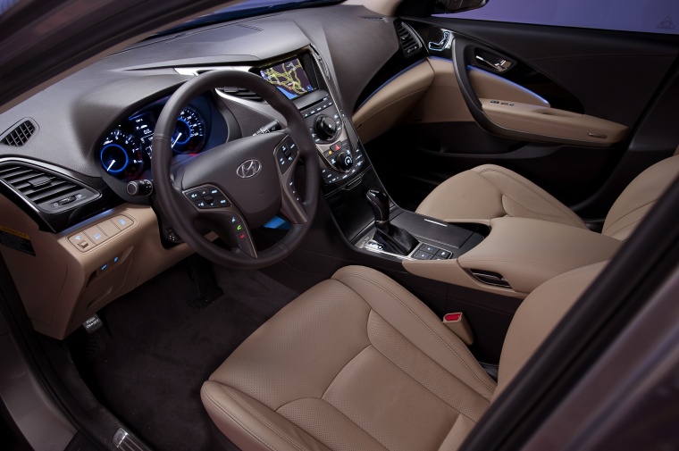 2012 Hyundai Azera Interior Picture