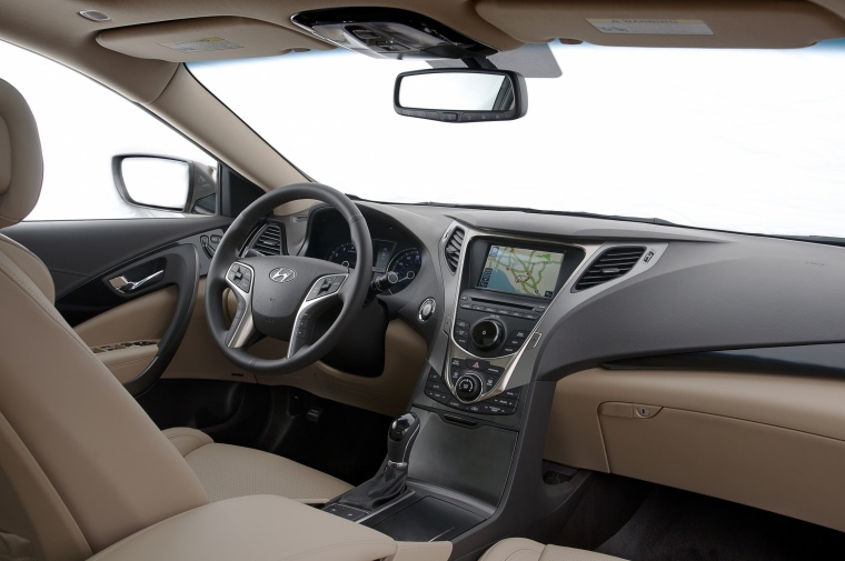 2012 Hyundai Azera Interior Picture