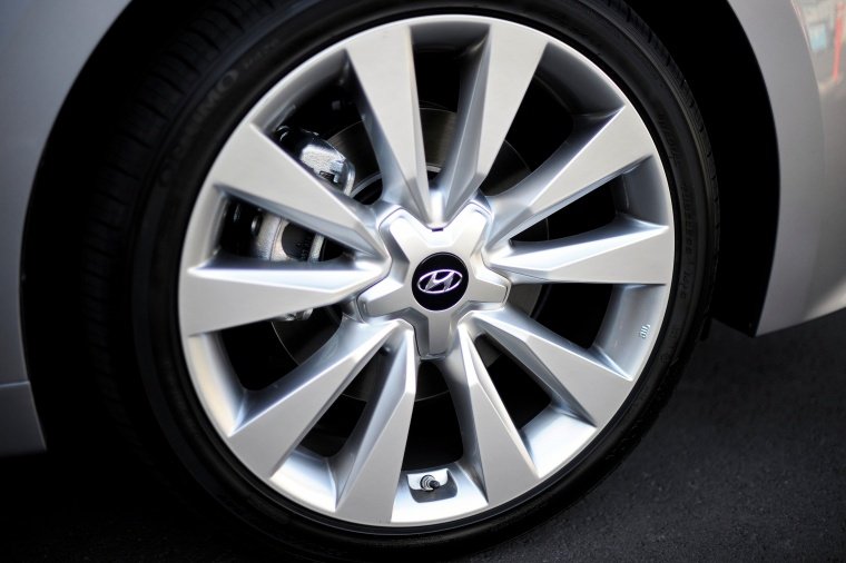 2016 Hyundai Azera Limited Rim Picture