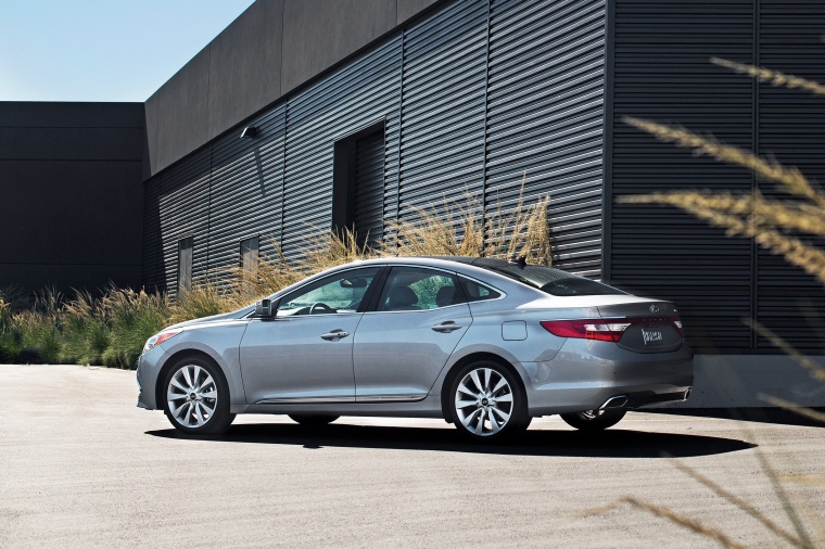 2016 Hyundai Azera Limited Picture