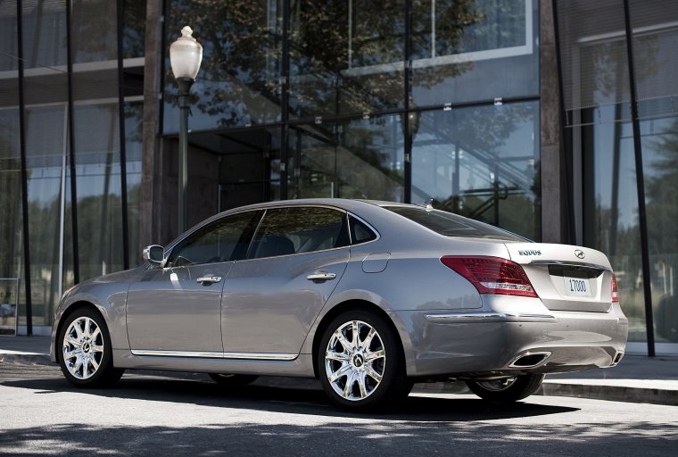 2012 Hyundai Equus Picture