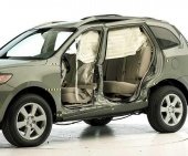 2012 Hyundai Santa Fe IIHS Side Impact Crash Test Picture