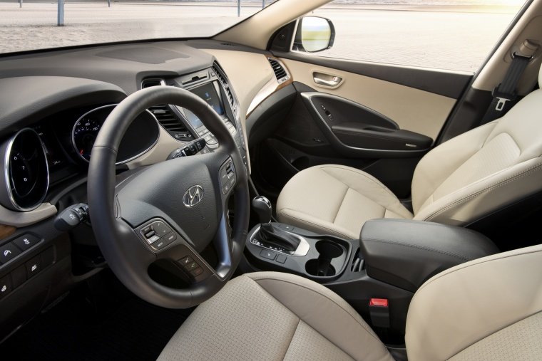 2013 Hyundai Santa Fe Front Seats Picture