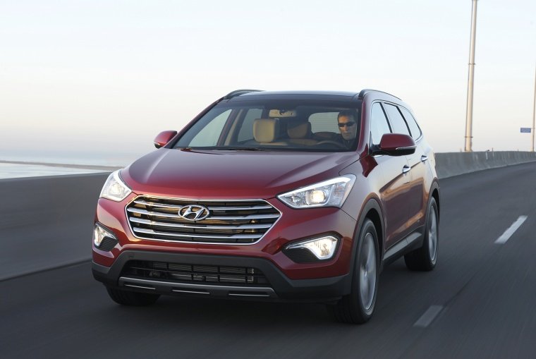 2016 Hyundai Santa Fe Picture