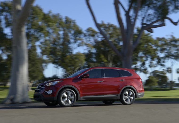 2016 Hyundai Santa Fe Picture