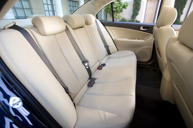 2010 Hyundai Sonata Rear Seats Picture