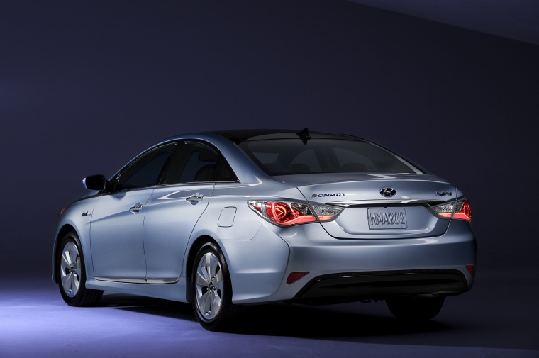 2013 Hyundai Sonata Hybrid Picture