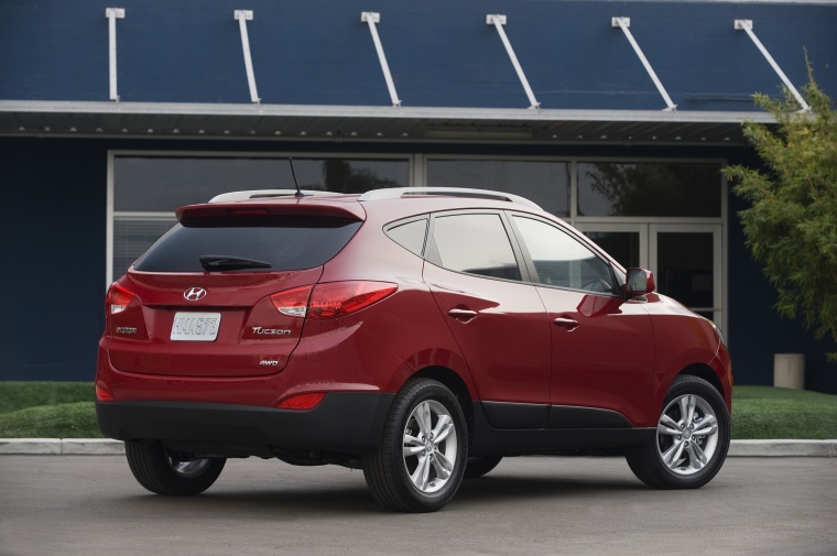 2010 Hyundai Tucson AWD Picture