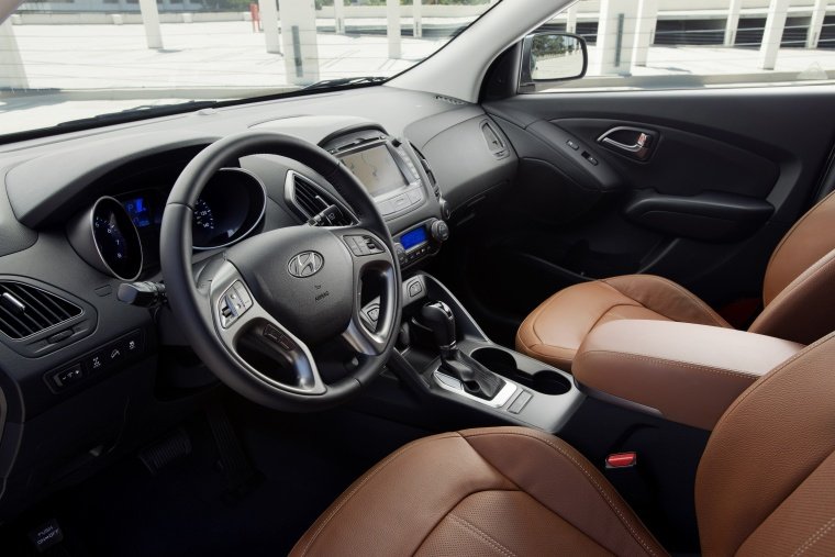 2015 Hyundai Tucson Front Seats Picture