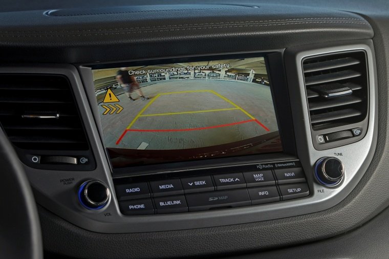 2016 Hyundai Tucson Limited 1.6T AWD Dashboard Screen Picture