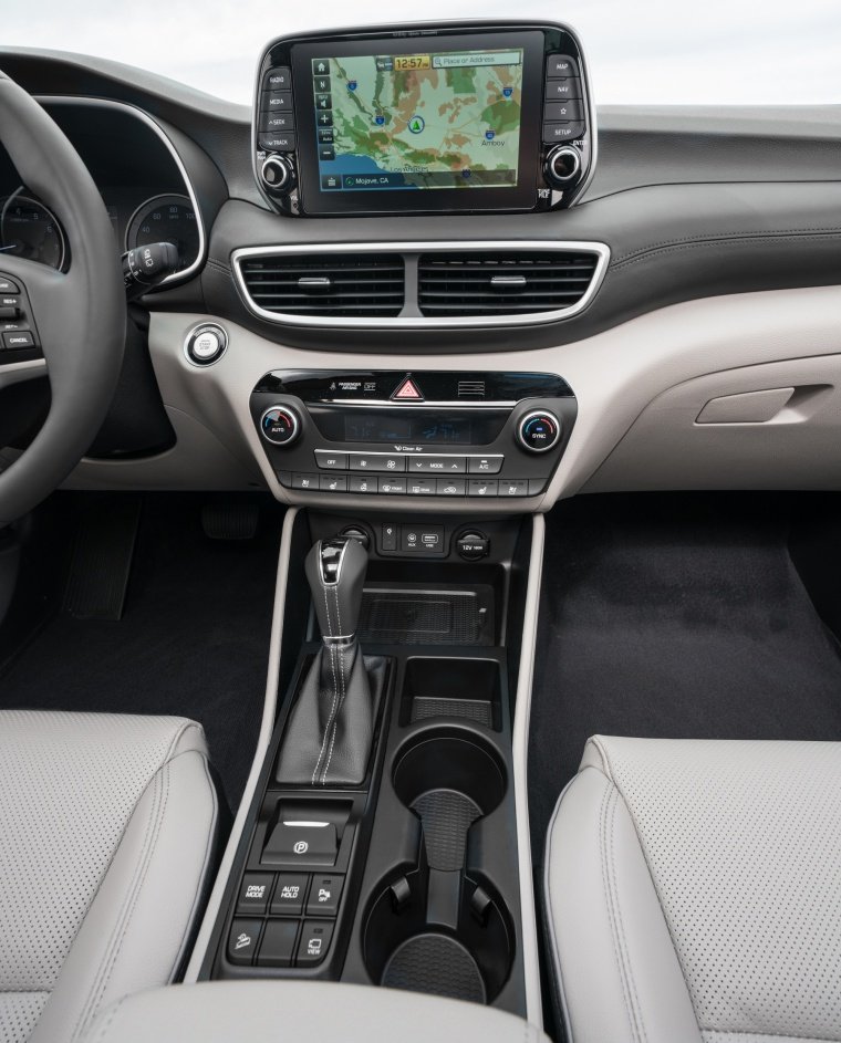 2019 Hyundai Tucson Center Stack Picture