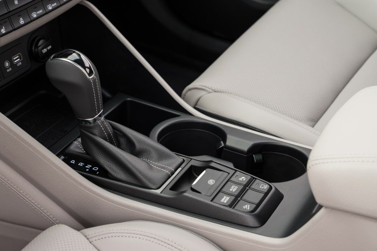 2019 Hyundai Tucson Center Console Picture