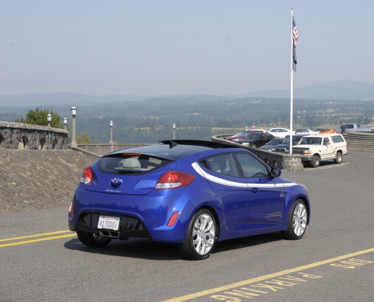 2012 Hyundai Veloster Picture