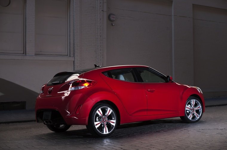 2012 Hyundai Veloster Picture