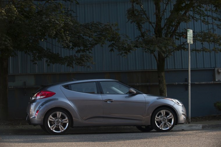 2012 Hyundai Veloster Picture