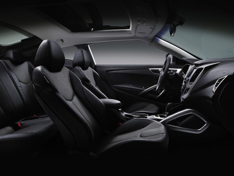 2012 Hyundai Veloster Front Seats Picture