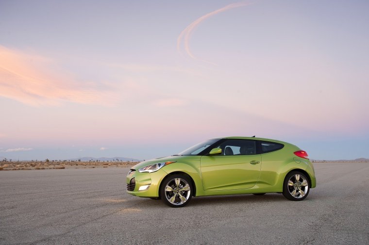 2012 Hyundai Veloster Picture