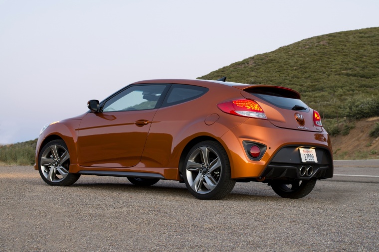 2013 Hyundai Veloster Turbo Picture