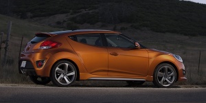 2013 Hyundai Veloster Reviews / Specs / Pictures / Prices