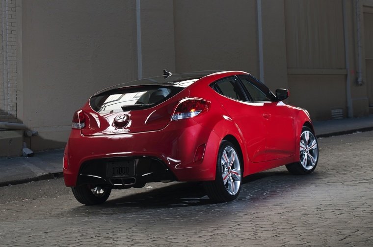 2014 Hyundai Veloster Picture