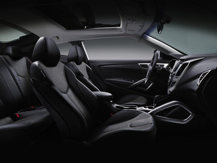 2015 Hyundai Veloster Front Seats Picture