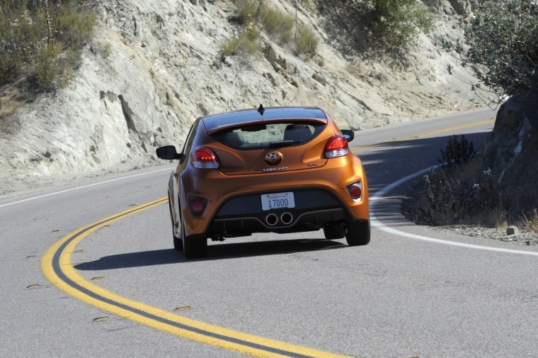 2015 Hyundai Veloster Turbo Picture