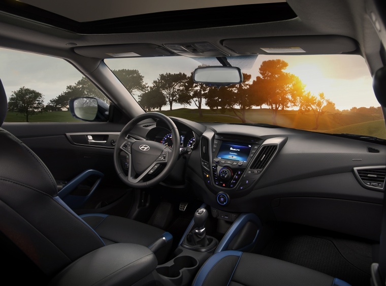 2015 Hyundai Veloster Turbo Interior Picture