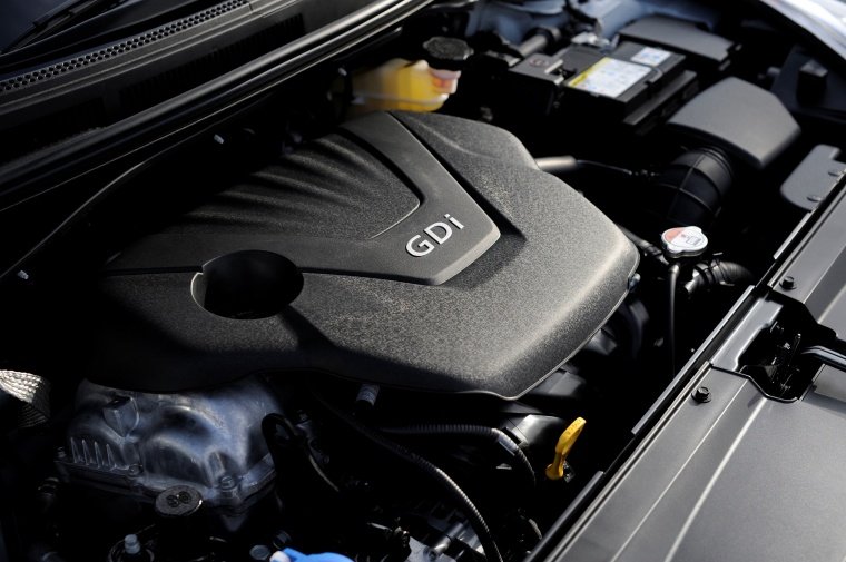 2015 Hyundai Veloster RE:FLEX Edition 1.6-liter 4-cylinder Engine Picture