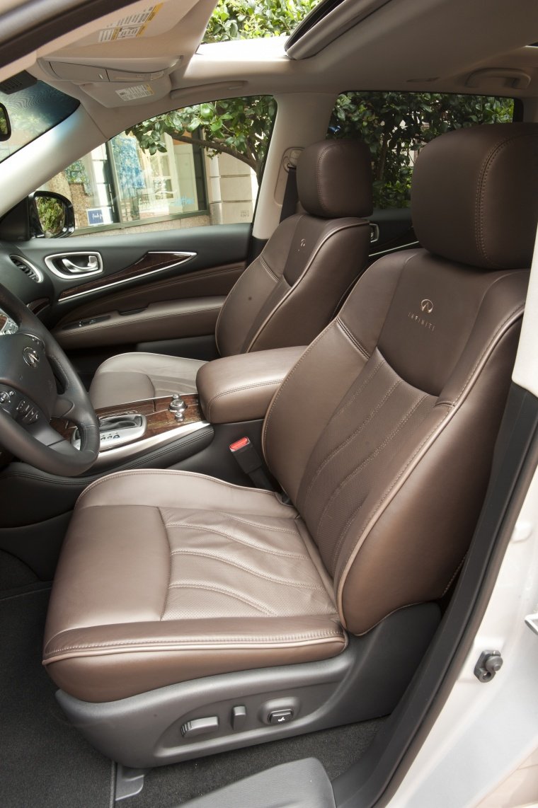 2013 Infiniti JX35 Front Seats Picture