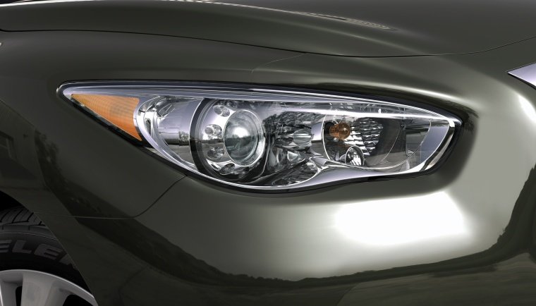 2013 Infiniti JX35 Headlight Picture
