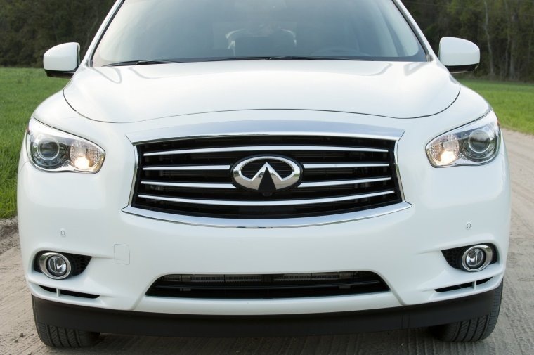 2013 Infiniti JX35 Front Fascia Picture