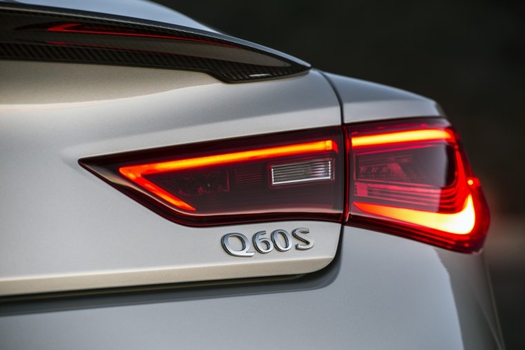 2017 Infiniti Q60 Coupe 3.0T Tail Light Picture