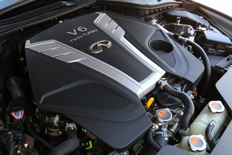 2018 Infiniti Q60 Coupe 3.0T RED SPORT 400 3.0-liter V6 twin-turbocharged Engine Picture