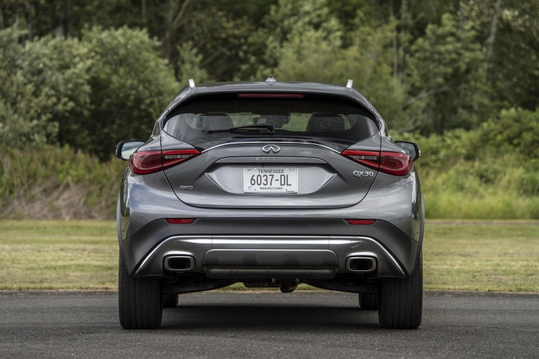 2018 Infiniti QX30 AWD Picture