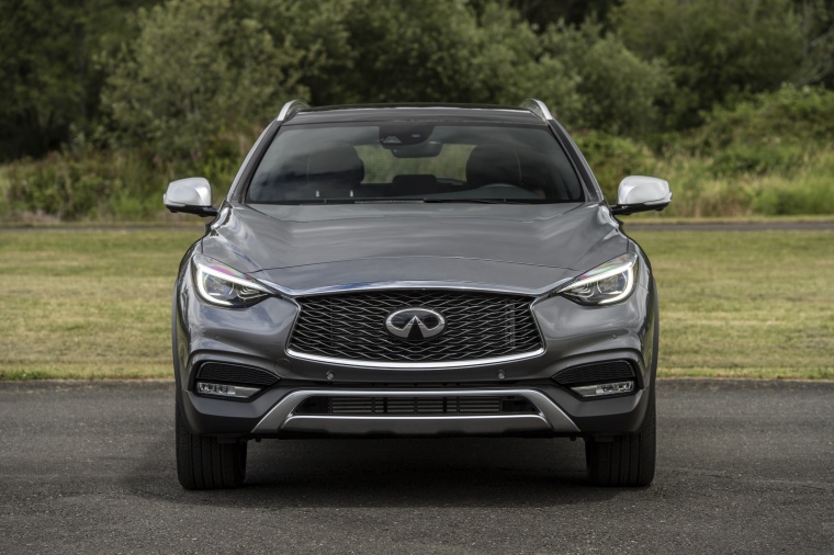 2018 Infiniti QX30 AWD Picture