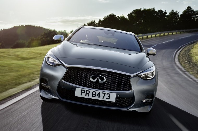 2018 Infiniti QX30 AWD Picture