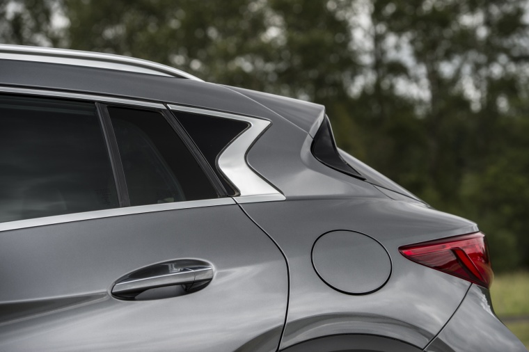 2018 Infiniti QX30 AWD Rear Side Window Frame Picture