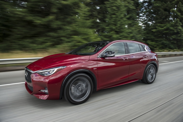 2018 Infiniti QX30S Picture