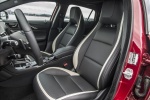 Picture of 2018 Infiniti QX30S Front Seats