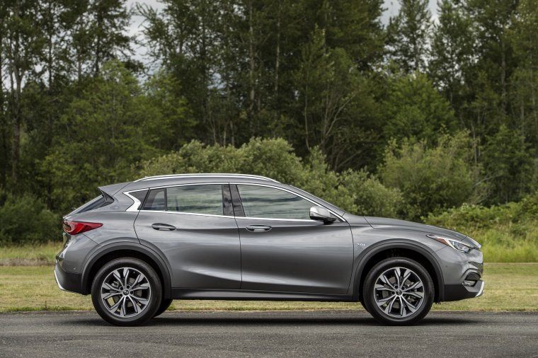 2019 Infiniti QX30 AWD Picture