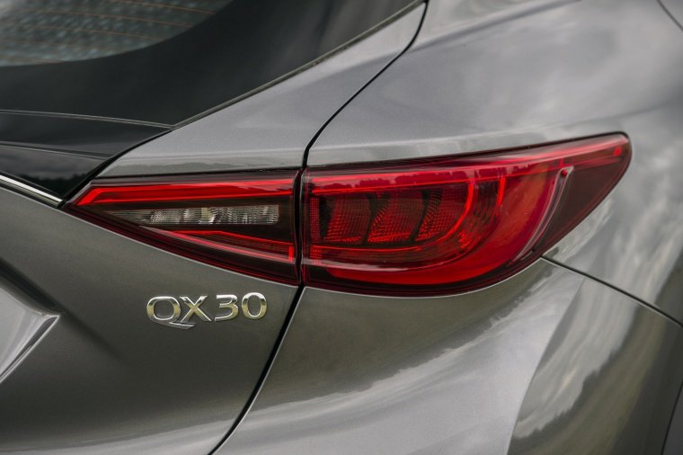 2019 Infiniti QX30 AWD Tail Light Picture