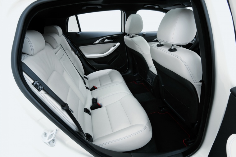 2019 Infiniti QX30 Rear Seats Picture