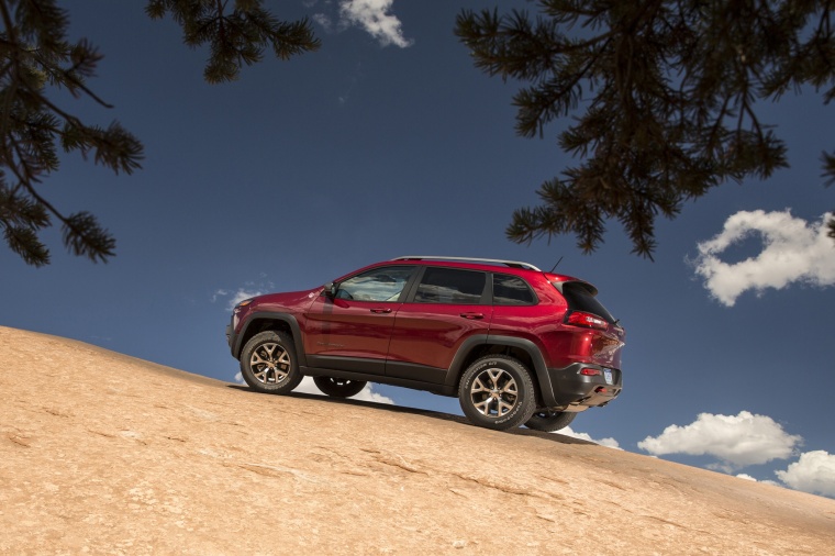 2014 Jeep Cherokee Trailhawk 4WD Picture