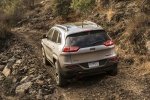Picture of 2014 Jeep Cherokee Trailhawk 4WD in Billet Silver Metallic Clearcoat