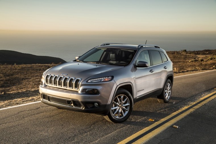 2015 Jeep Cherokee Limited 4WD Picture